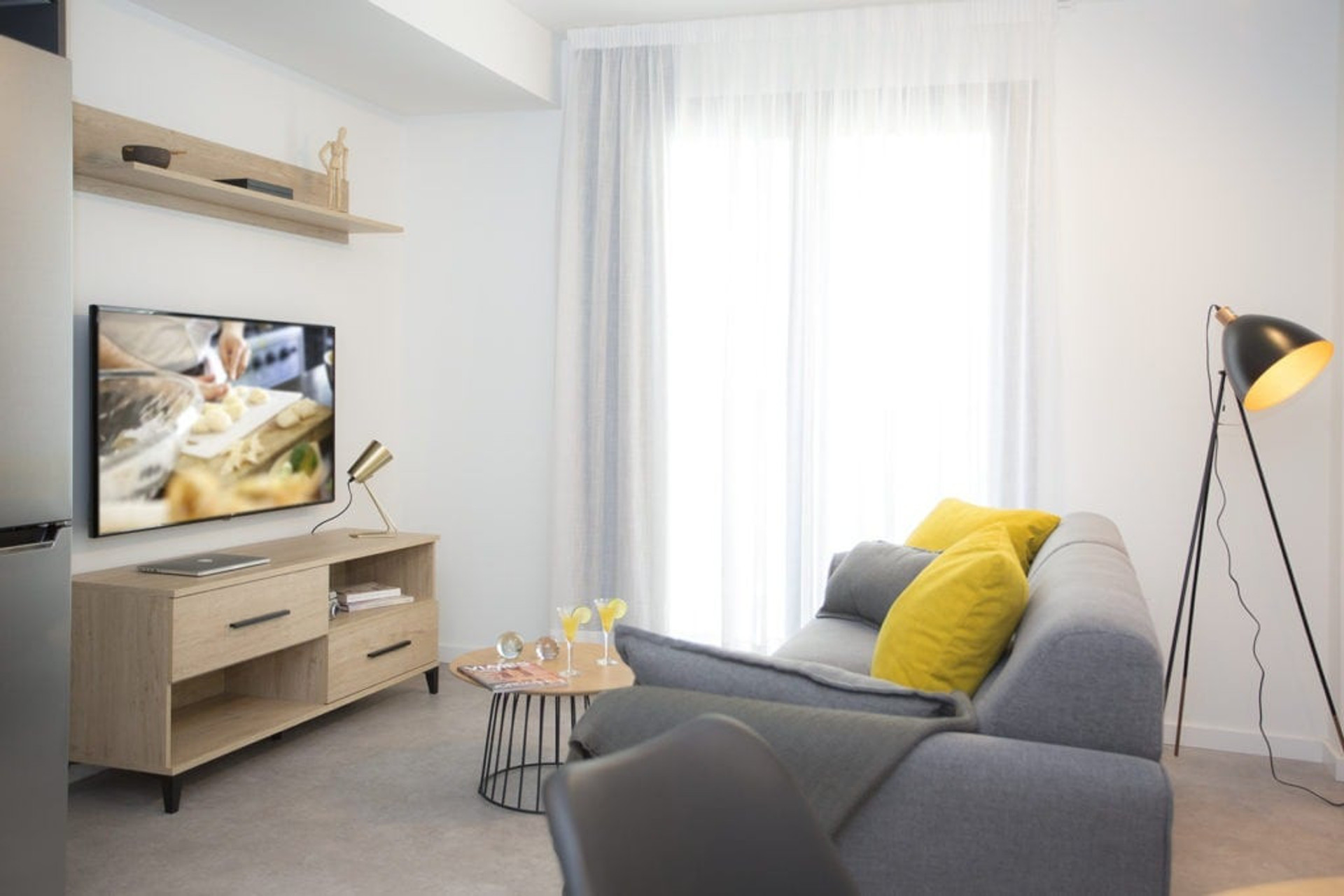 Living room image 1