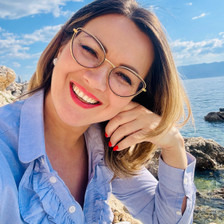 Ana B.