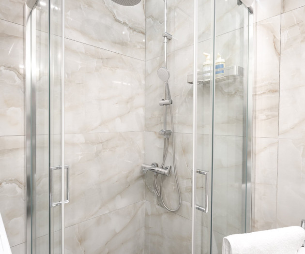 AnT-one Designer Neo-Classical Central Apartment