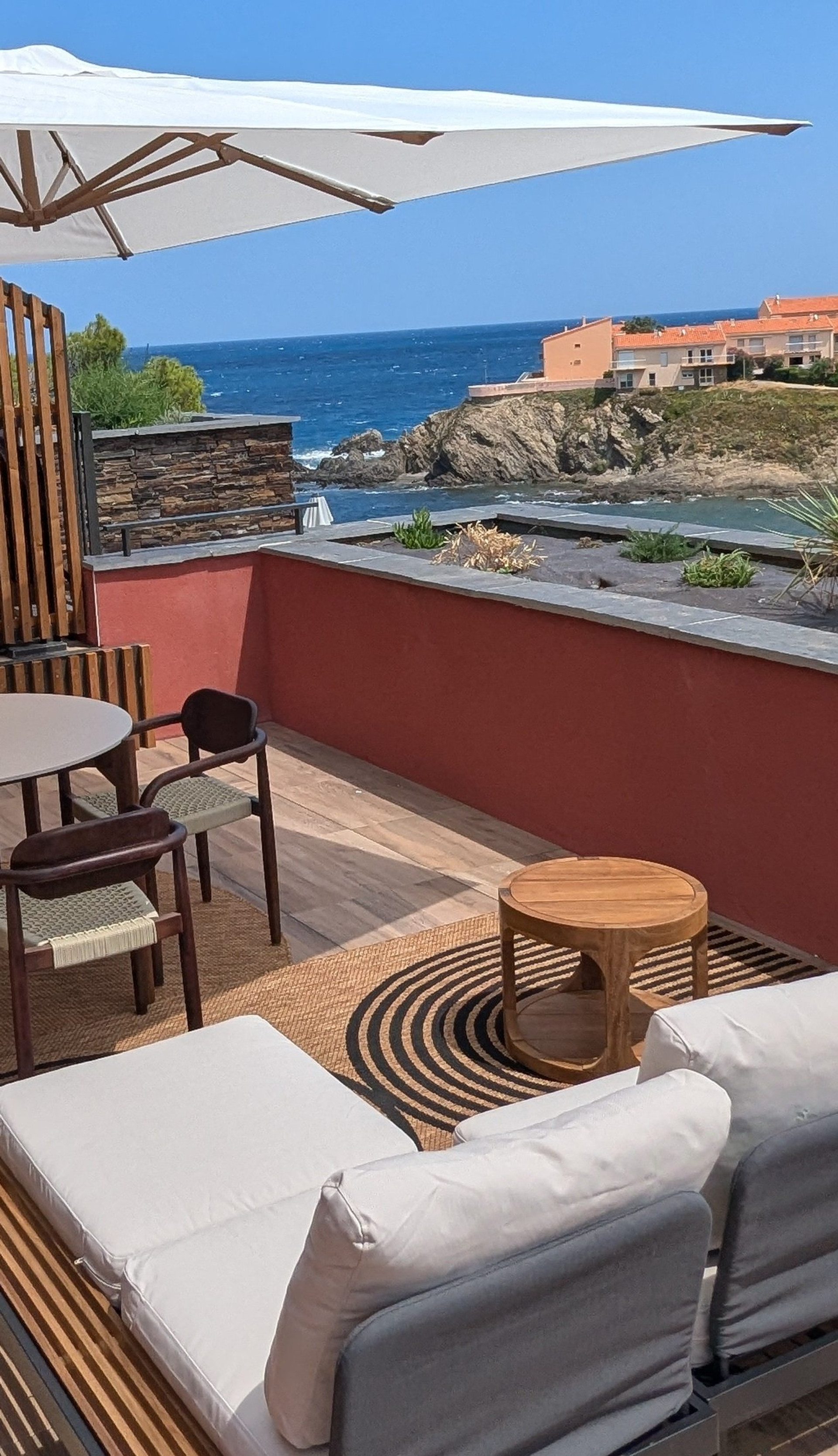 Sea view from the 25 m2 south - east exposed terrace.