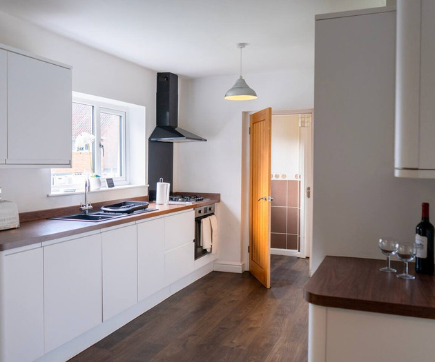 Cozy 4 Bedroom Home | Pet Friendly | Free Parking