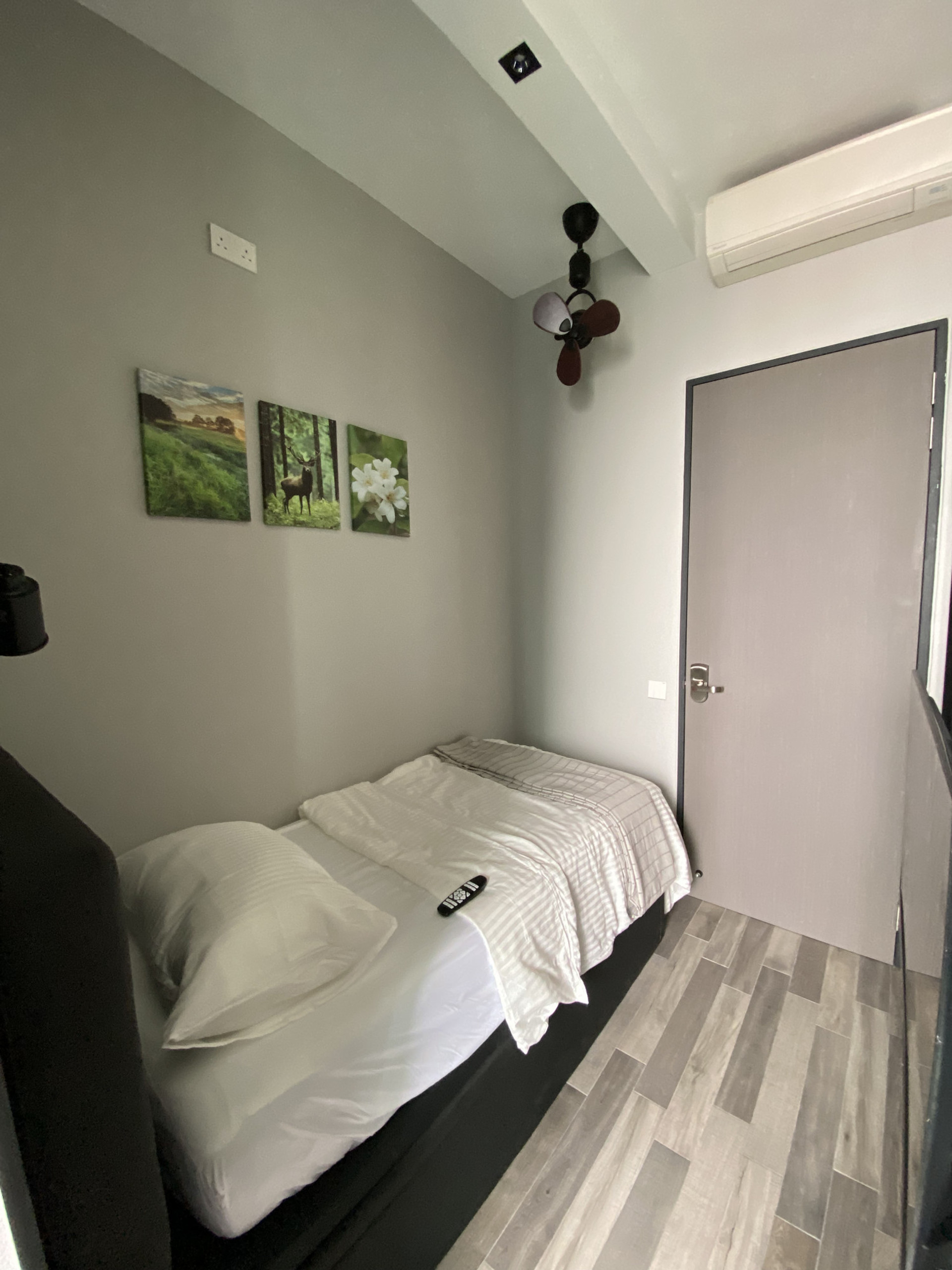 BED (PRIVATE SPACE)