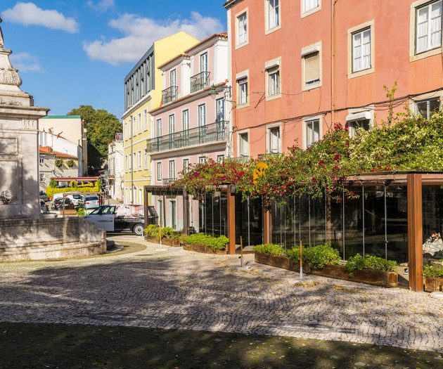 Homeclub | Stylish 1BR with Balcony in Estrela