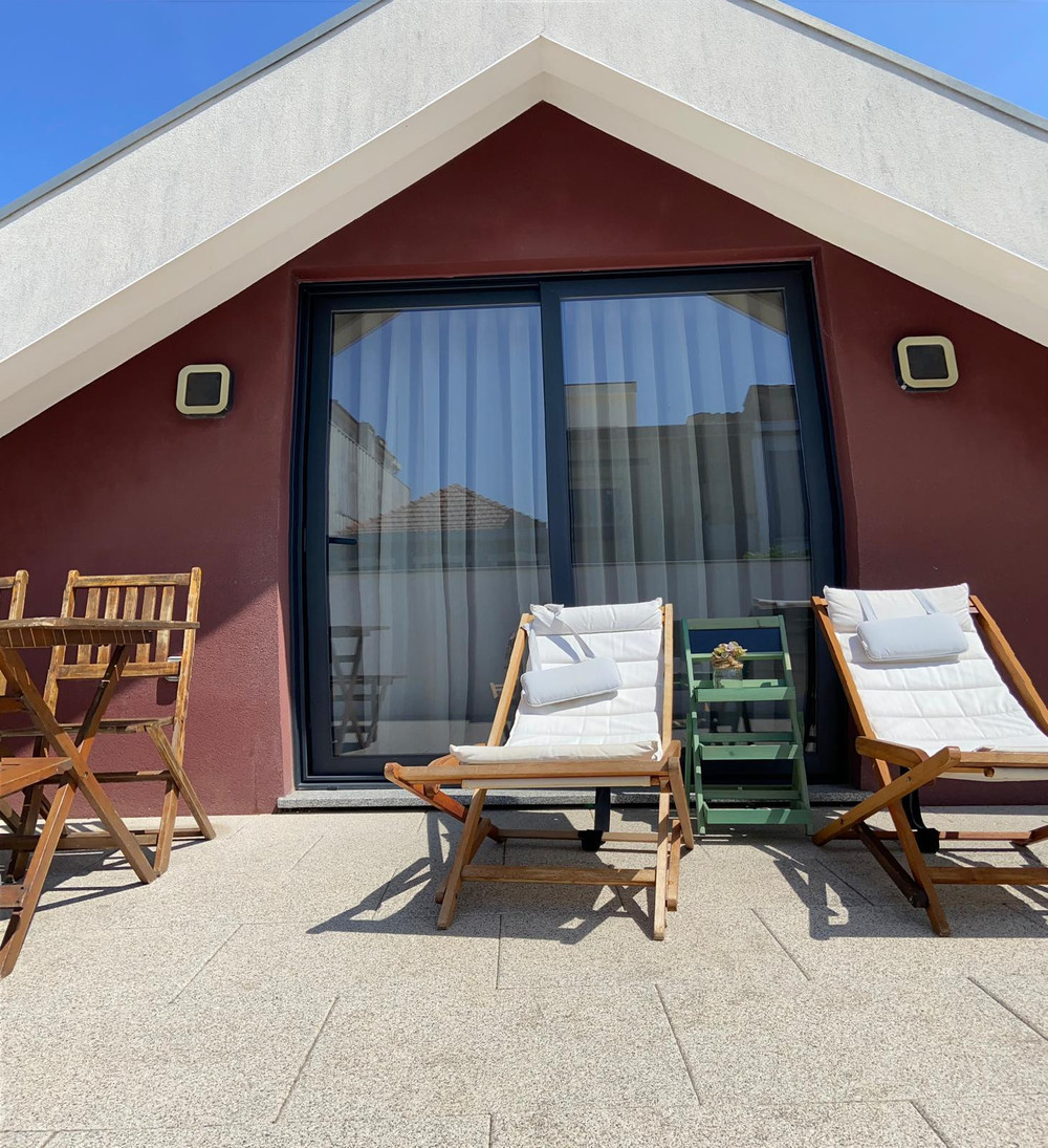 LOFT STUDIO WITH TERRACE IN ESPINHO CENTER preview