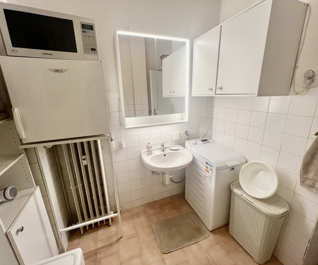 Útulný byt 1+1 u Karlova náměstí s balkónem