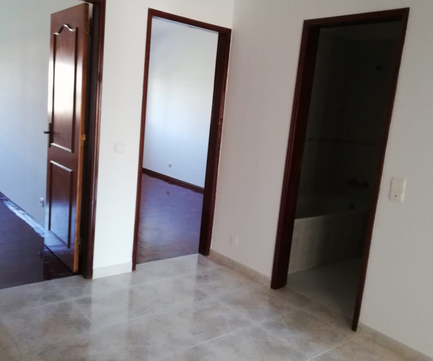 Apartamento T2 mobilado e equipado