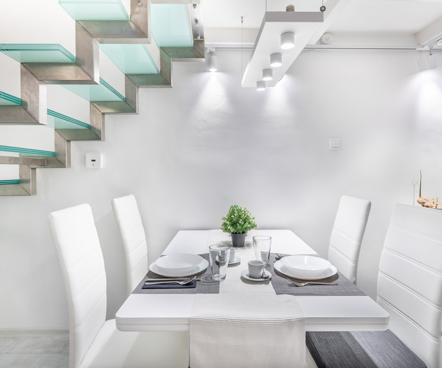 Peaceful Modern City Center Apartment