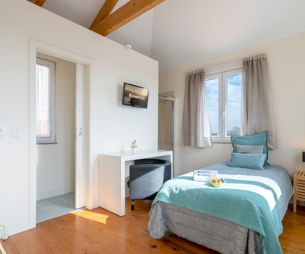 Soft Bright Room | Terrace