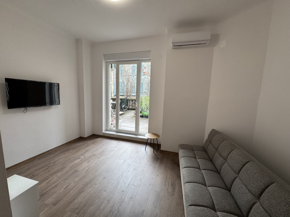 1 Bedroom flat with huge sunny terrace preview