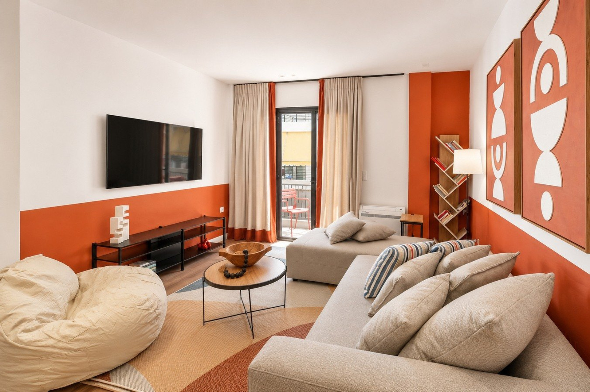 Living room with TV and bookshelf