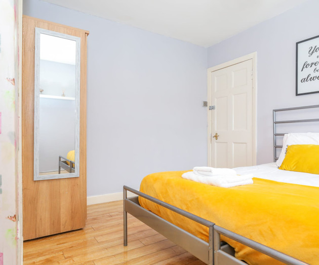 Spacious 4BR Edinburgh Home | Free Parking