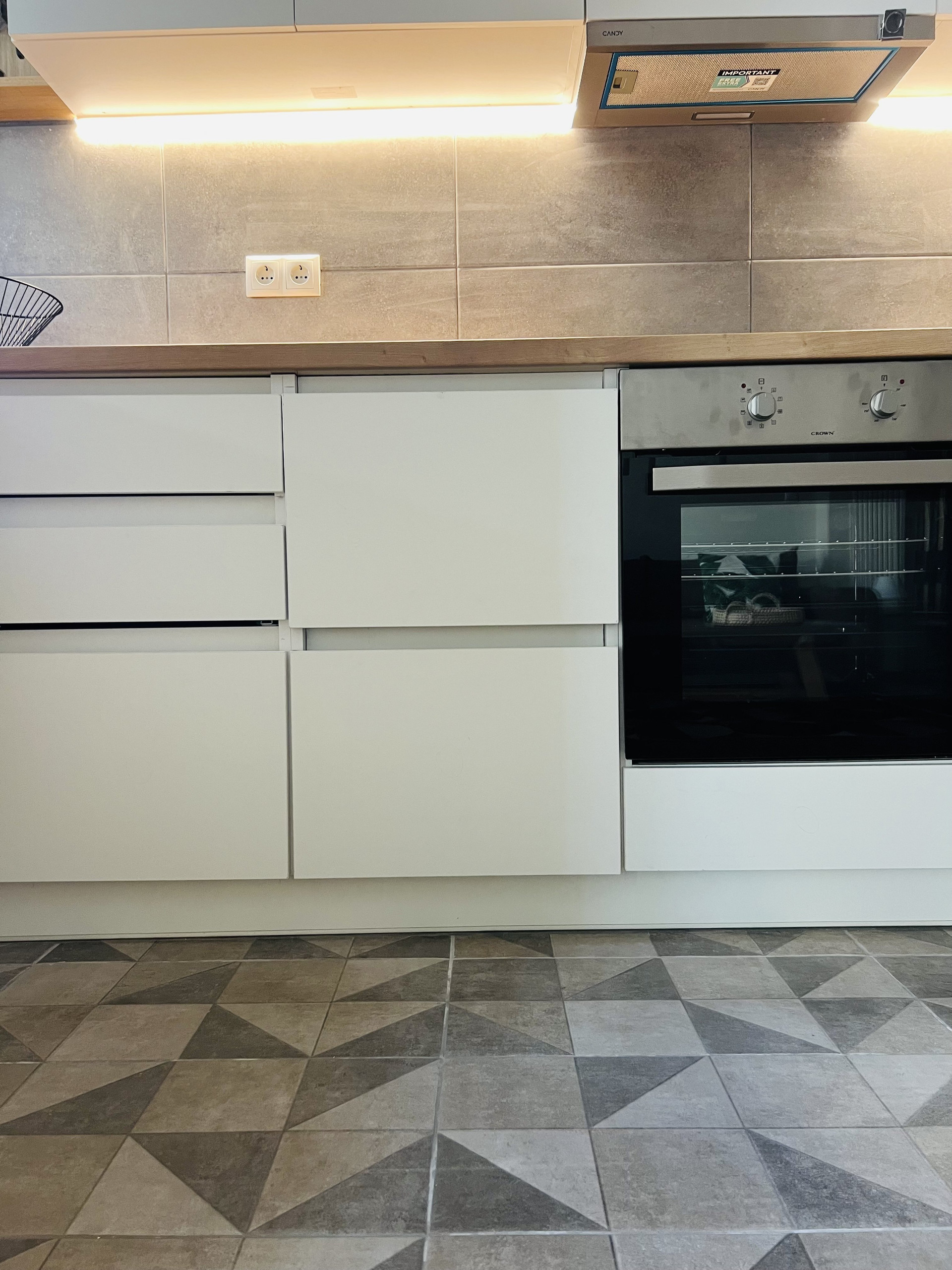 Kitchen cabinets and built-in oven