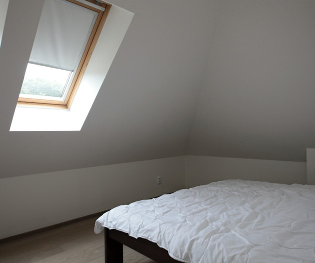 6 -Attic apartment in a villa w. garden, Vinohrady