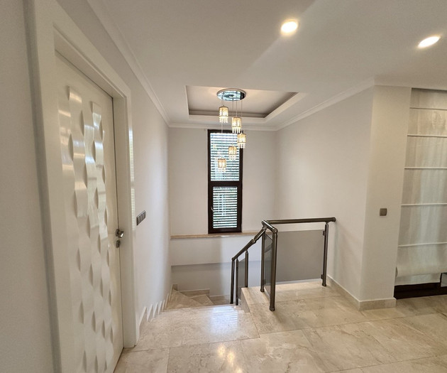 Spacious Villa with Beautiful View & Private Pool