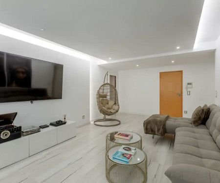 Spacious 3 bedroom apartment in Lisbon