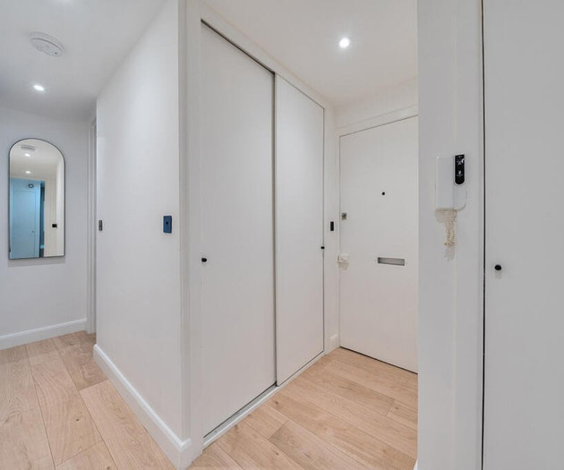 Beautiful 2 bed flat in Central London.