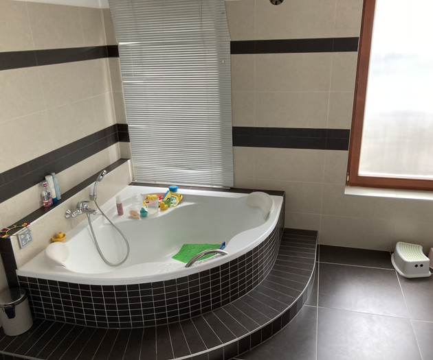 Sunny 2/3BR apartment downtown Budapest