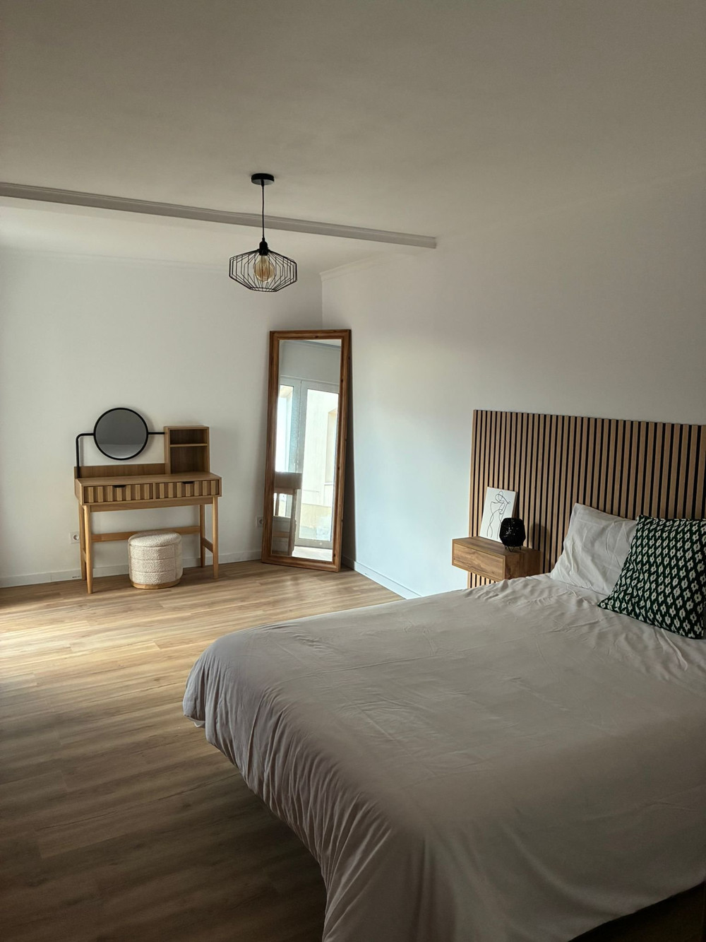 Modern Apartment with Panoramic Balcony View preview