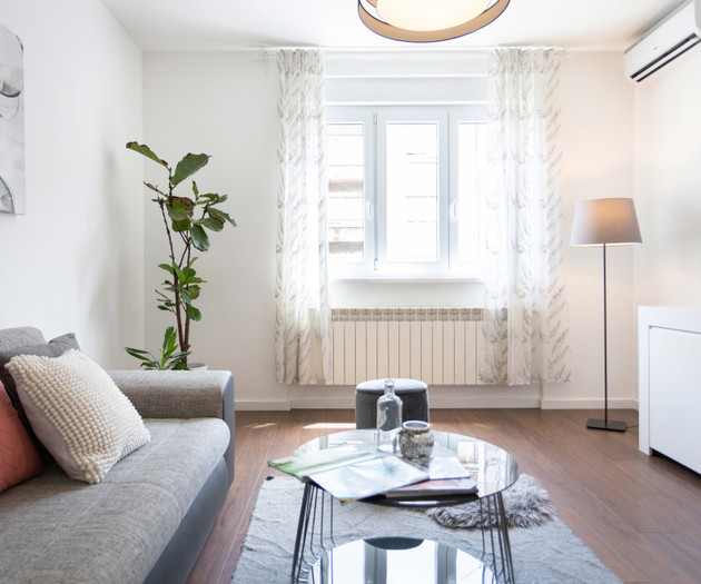 Sunny 2BDR Apartment with a Balcony