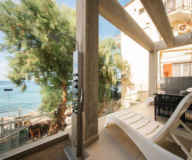 Terrace with outdoor shower, sea