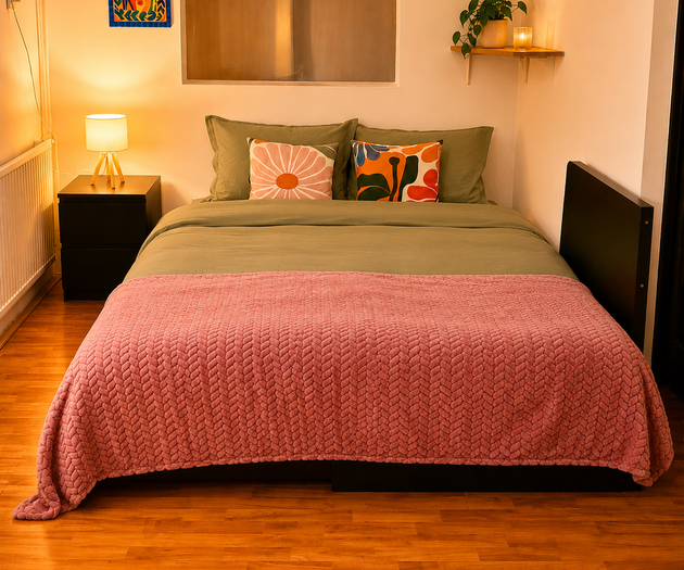 Bright and calm 1BR apartment wtih garden access