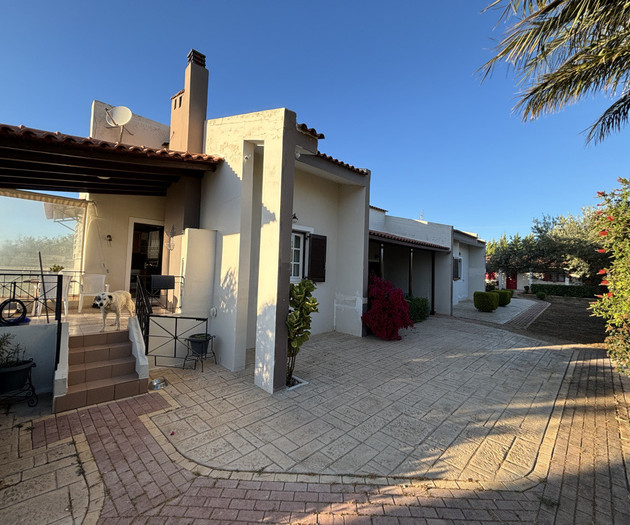 Villa in Ancient Corinth with sea view