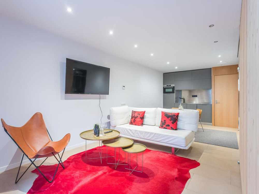 Lovely apartment with big balcony in Sant Gervasi preview
