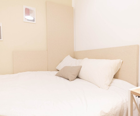 R0409- Room in Co-living Raval