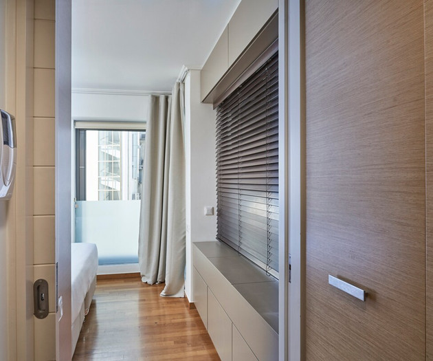 The bedroom's entrance