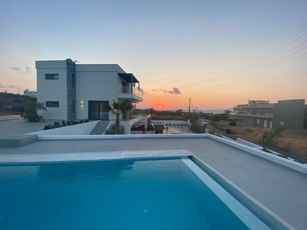 Emilio Villa preview