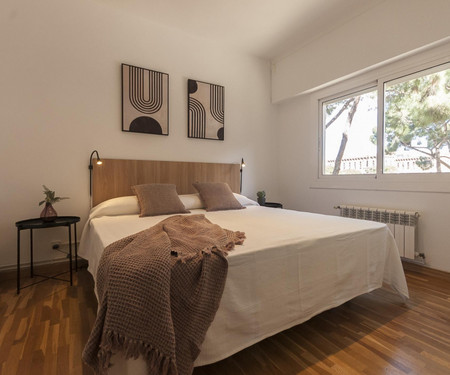 NICE APARTAMENT IN LES CORTS