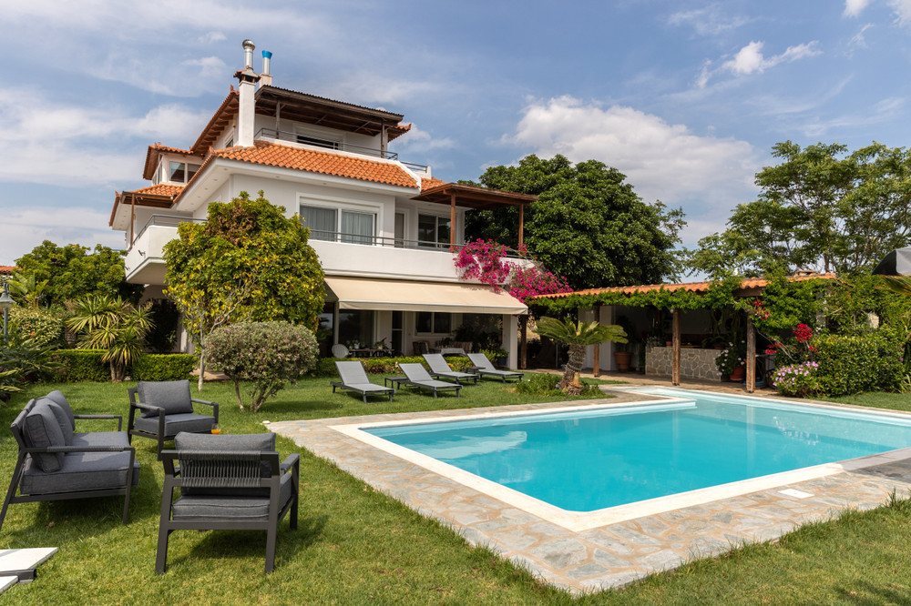 Olive Grove Villa – Βίλα με Πισίνα στο Κορωπί preview