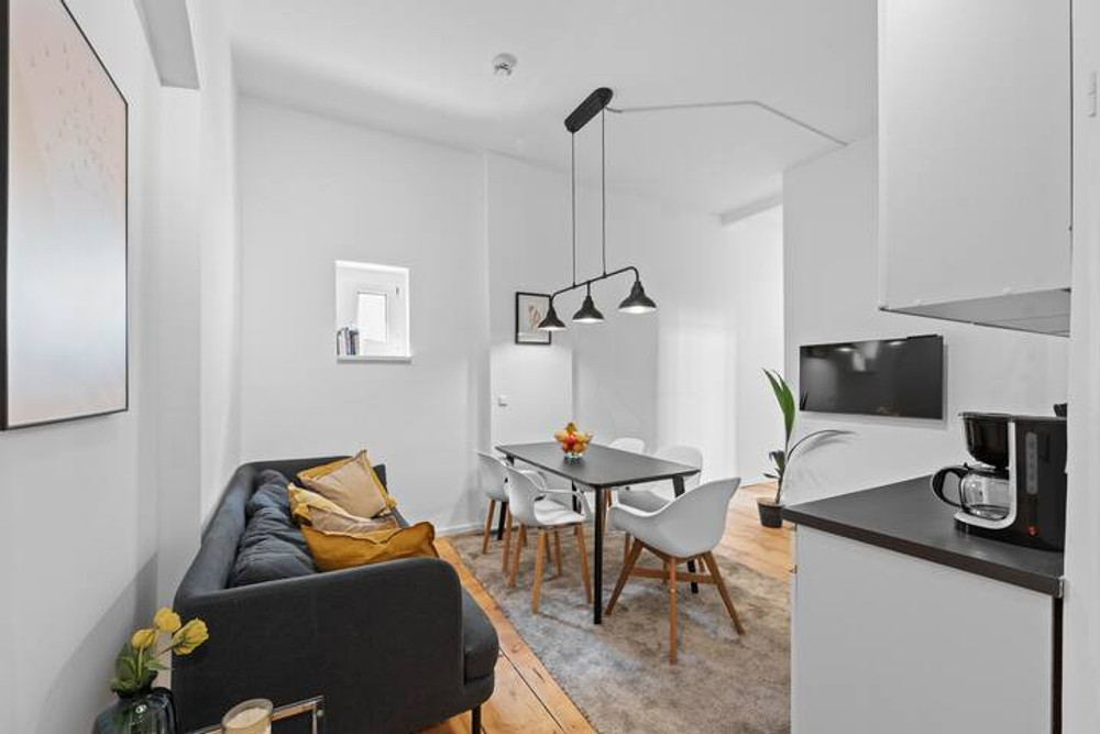 Functional 4-bedroom-apartment in Berlin preview