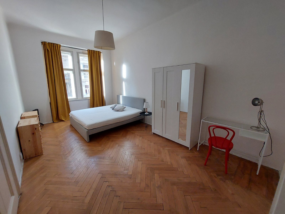 Fully equipped apartment 2mins from metro