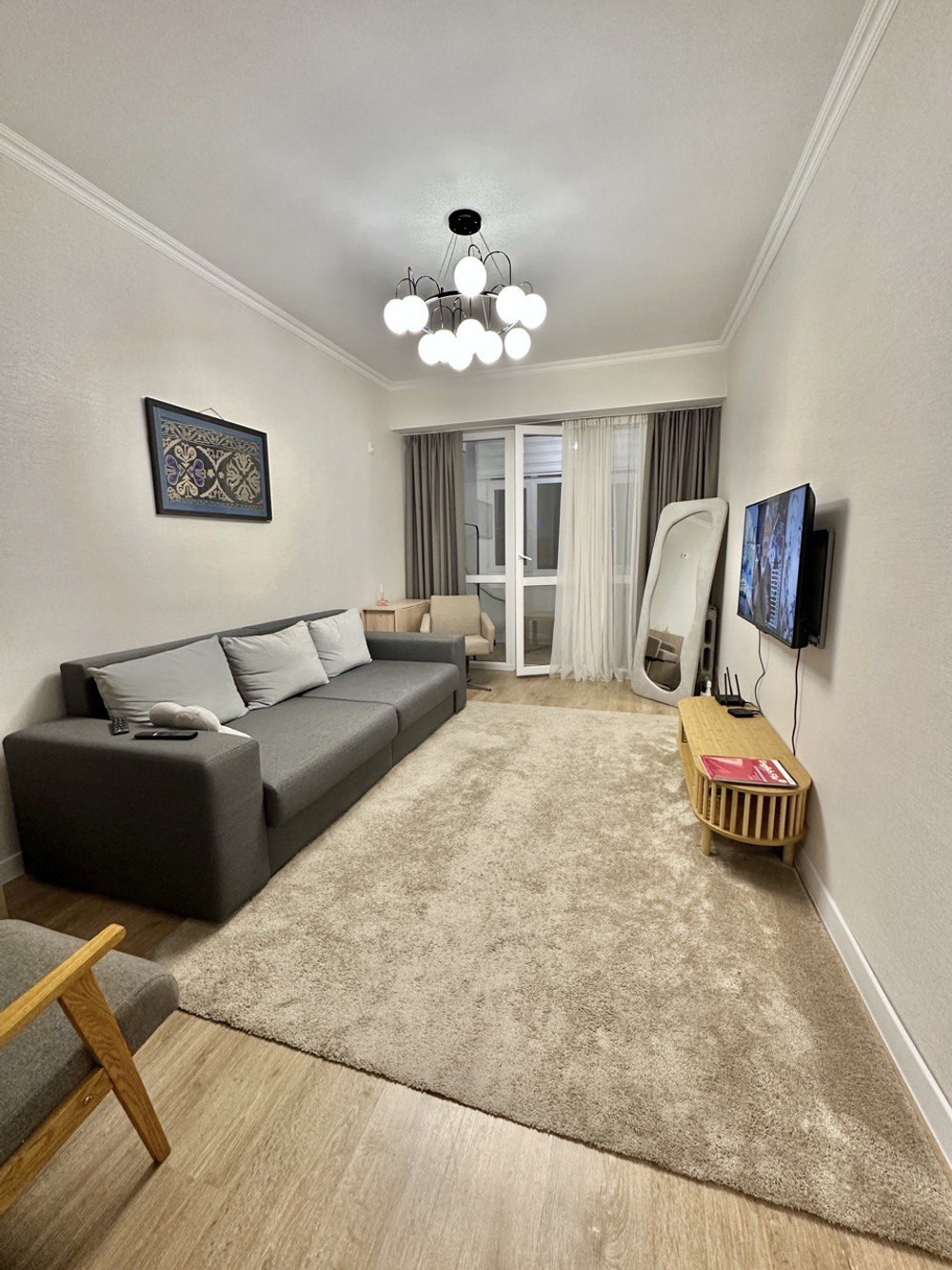 Rent a one-room apartment in the city center preview