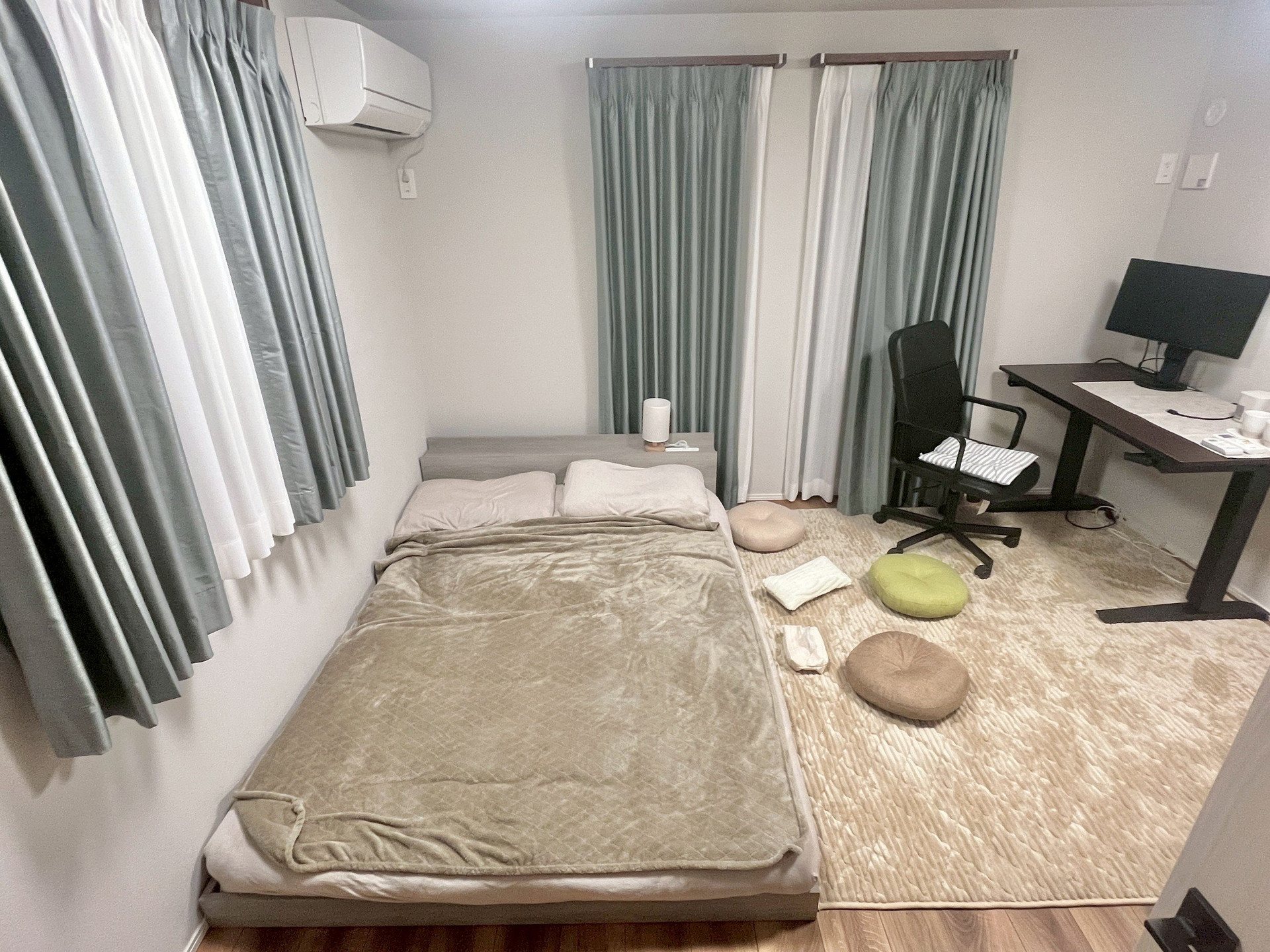 Full view of the room (with lights on)