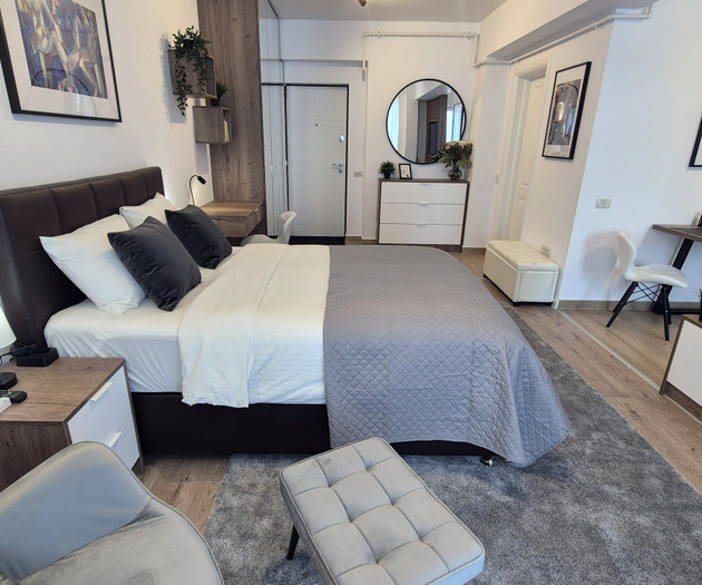 Luxury Skyline Suite at Central Address