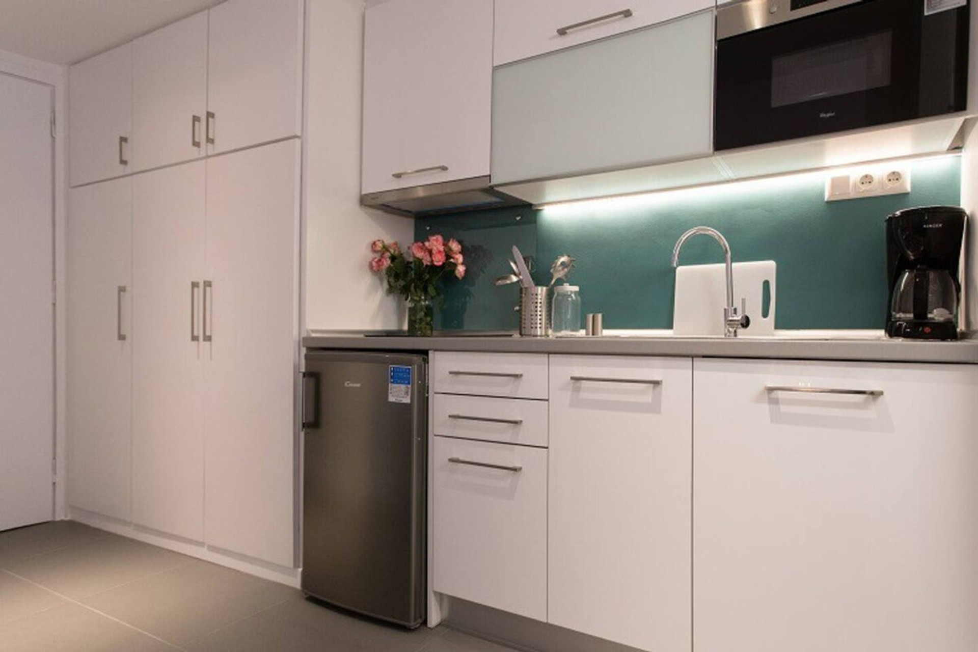 Kitchen & entrance closets