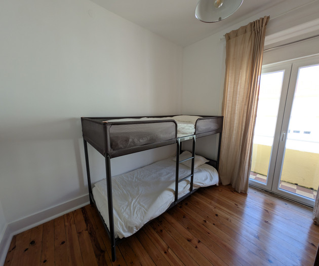 Equipped apartment in central Lisbon