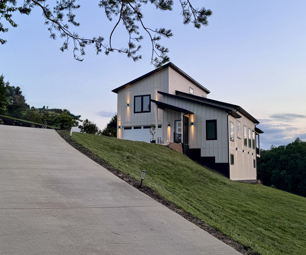 Modern Mountain Home near Asheville | Pool