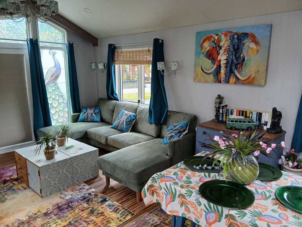 Peacock Lodge Quirky & Tranquil Home from Home preview