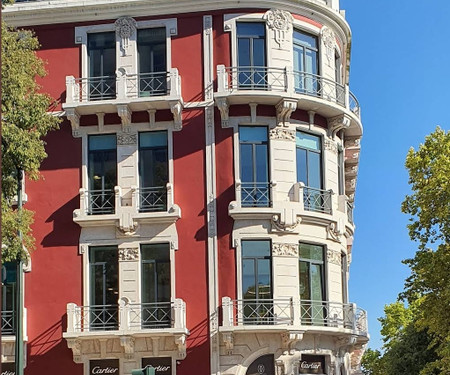 Modern flat in liberty avenue of Lisbon