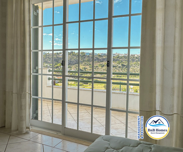 Villa Verde - 4 bedrooms, Marina view, pool & BBQ