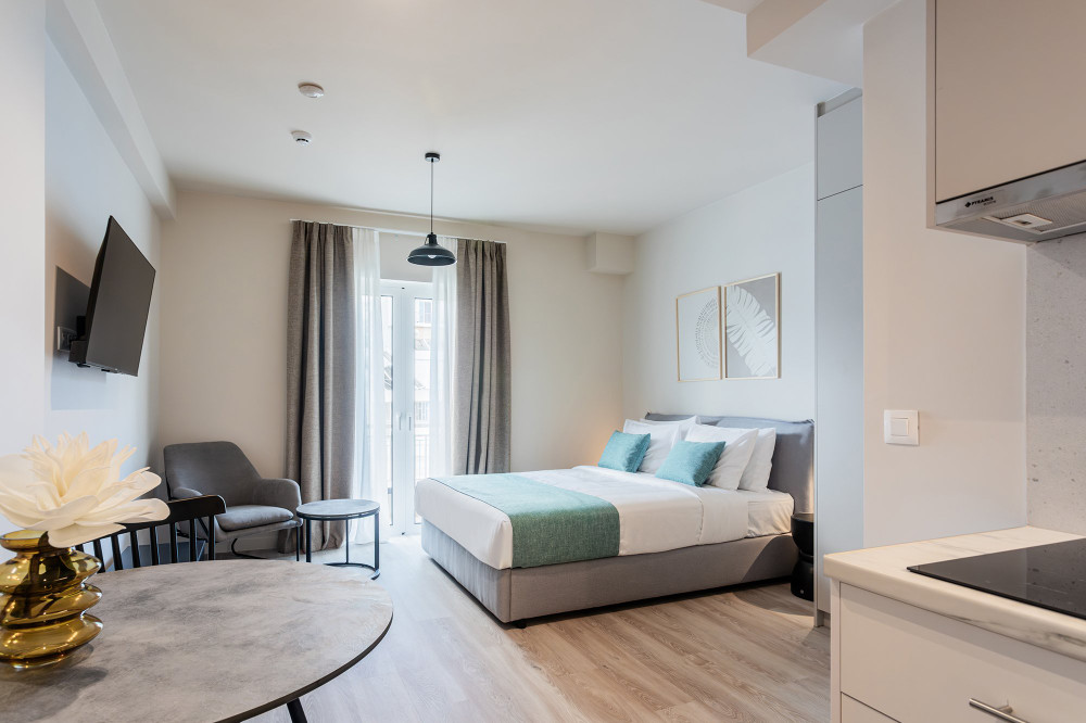LINK #11 - Bright studio apartment with balcony preview