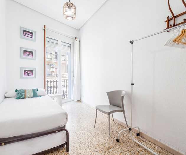 COZY APARTMENT IN RUZAFA WITH TERRACE