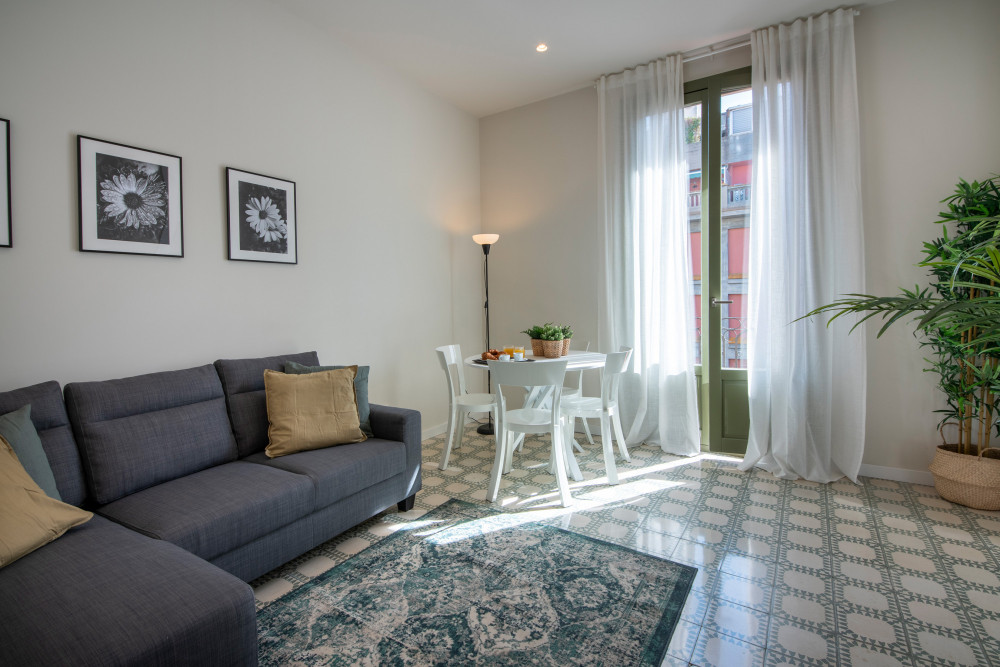 Luminous apartment with balcony in Sant Antoni preview