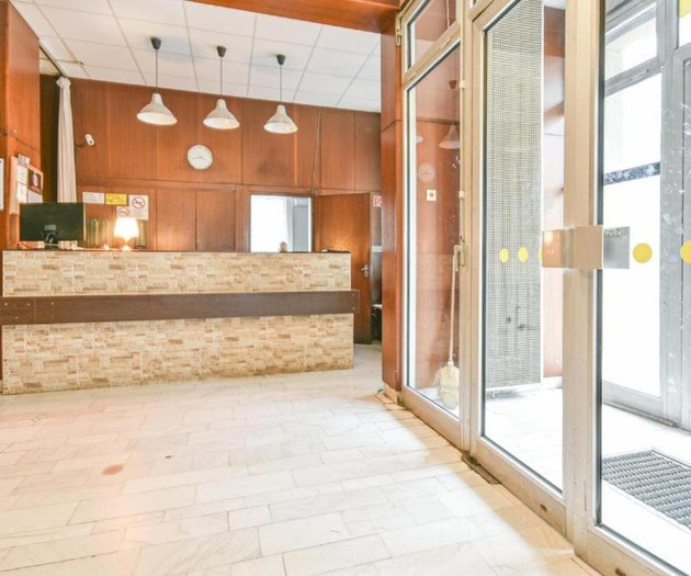 Modern Hideaway on Victor Hugo w AC by NW