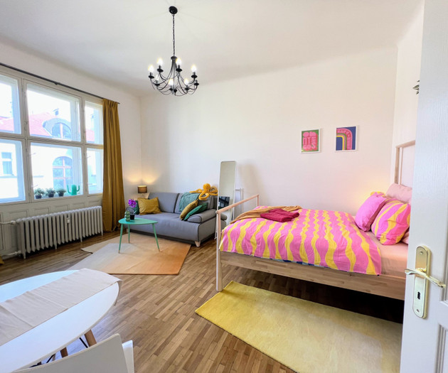Beautiful & peaceful apartment with cute balcony