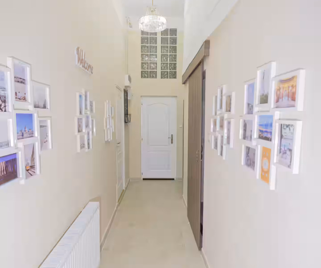 Vintage DIY home near the Basilica