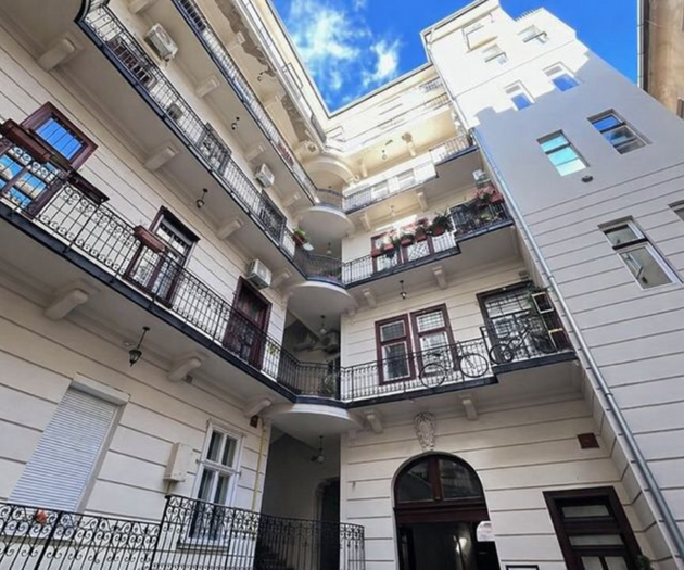 Corporate-Ready Loft near Andrássy&Heroes’ Square